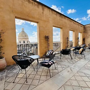 Della Gioventu - Il Castello Hostal Noto